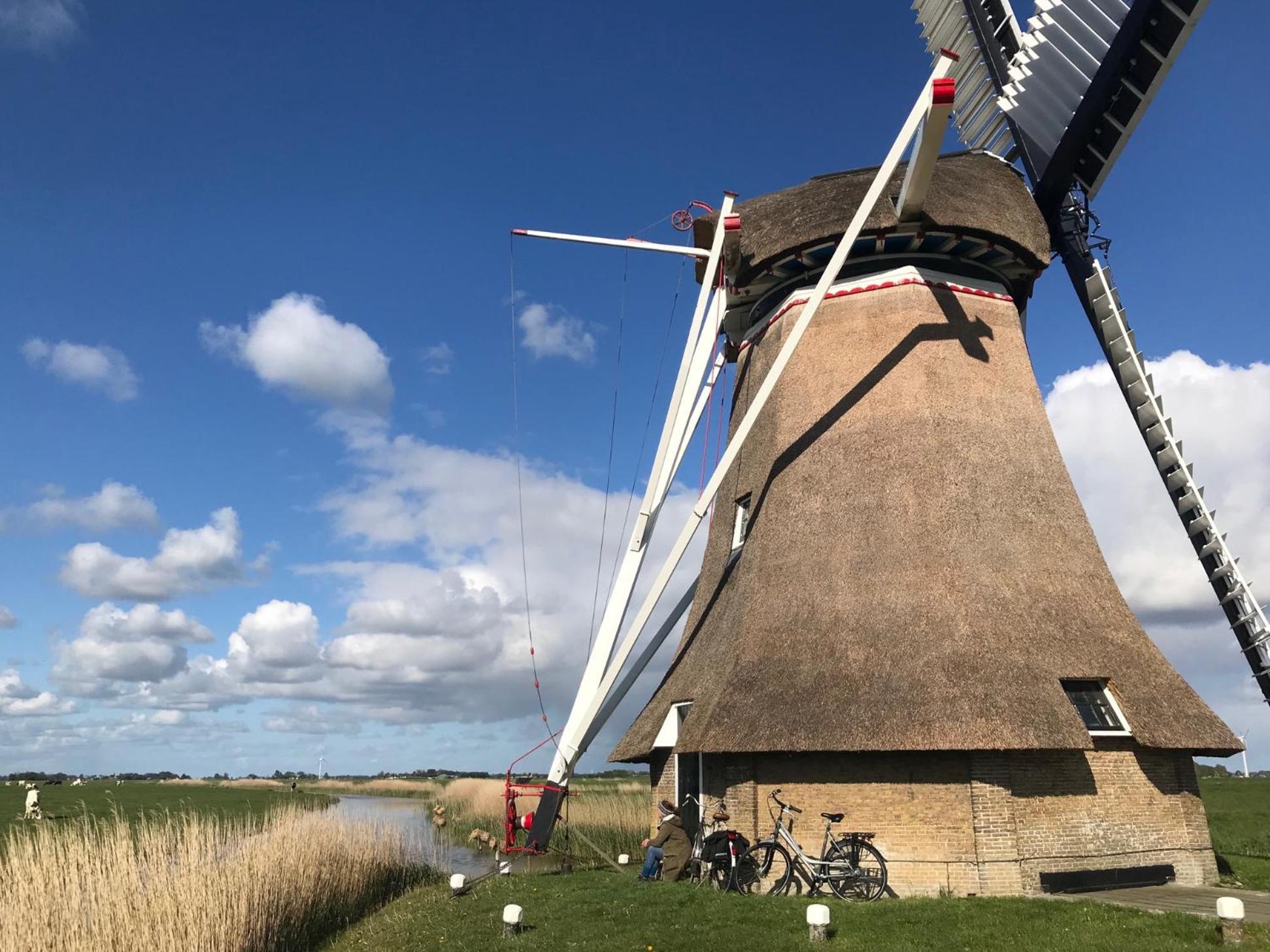 Kerkhotel Bij De Pastorie Reitsum Buitenkant foto