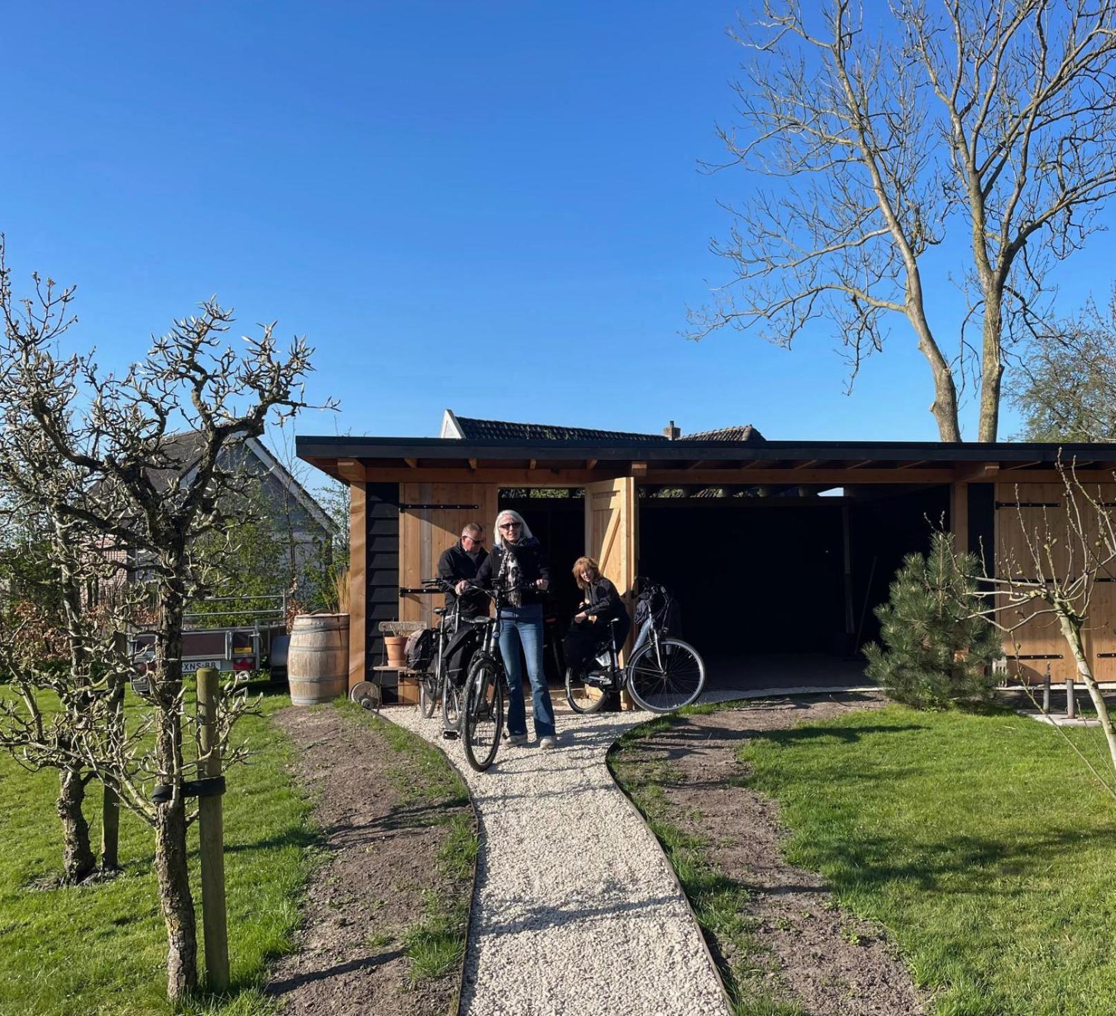 Kerkhotel Bij De Pastorie Reitsum Buitenkant foto